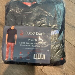 Cuddl Duds Men's Black and Red Pajama Set